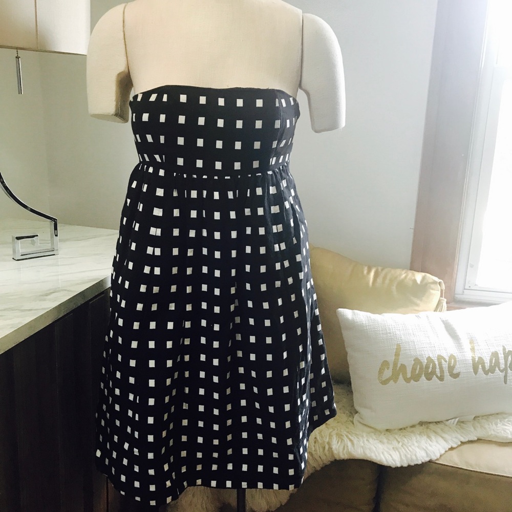 *SALE* Strapless Babydoll Dress in Graphic Print